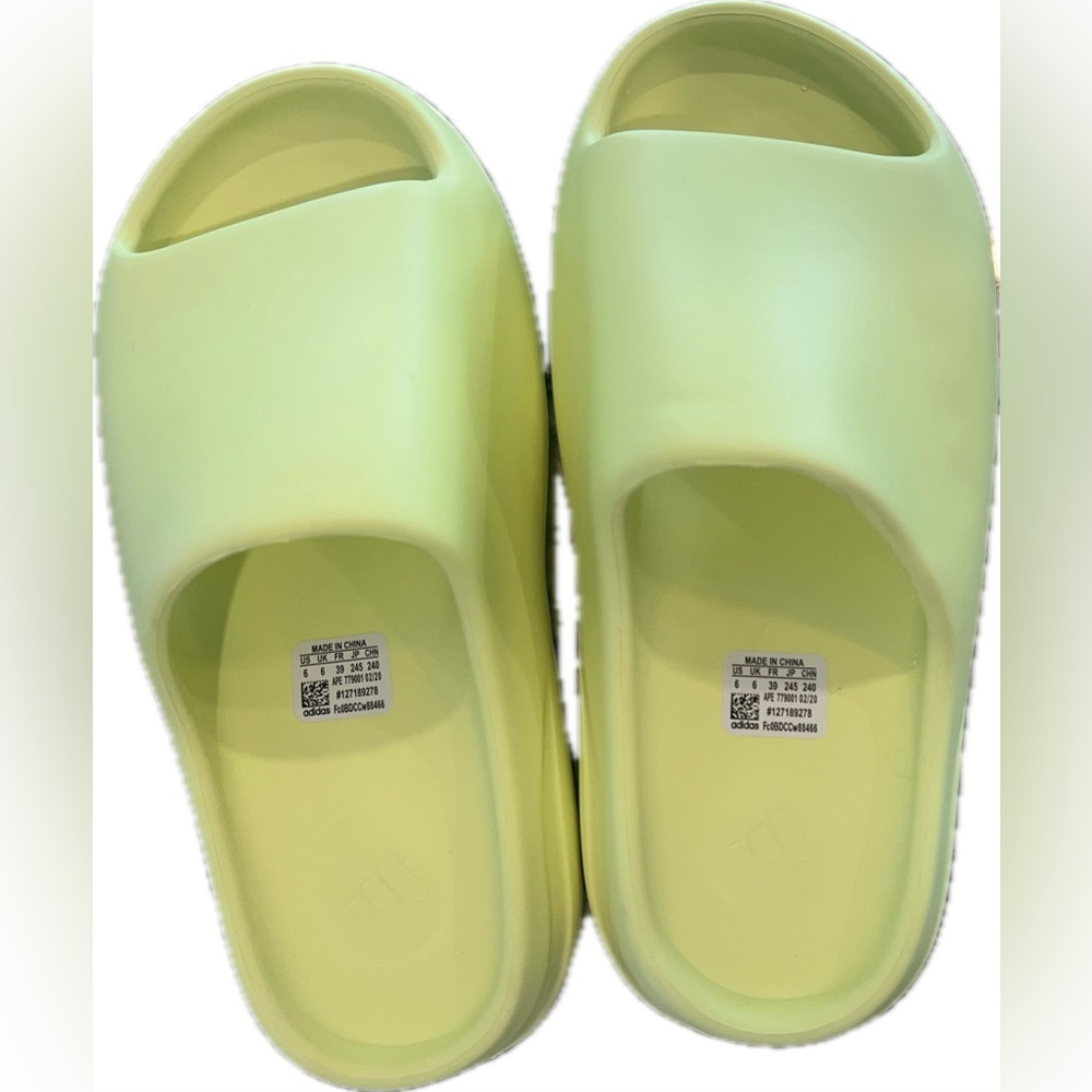 Yeezy GLWGRN Adidas Slides